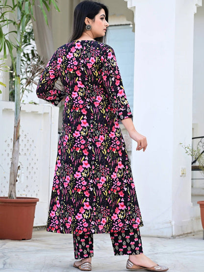 Women Floral Printed Regular Kurta with Trousers & With Dupatta
