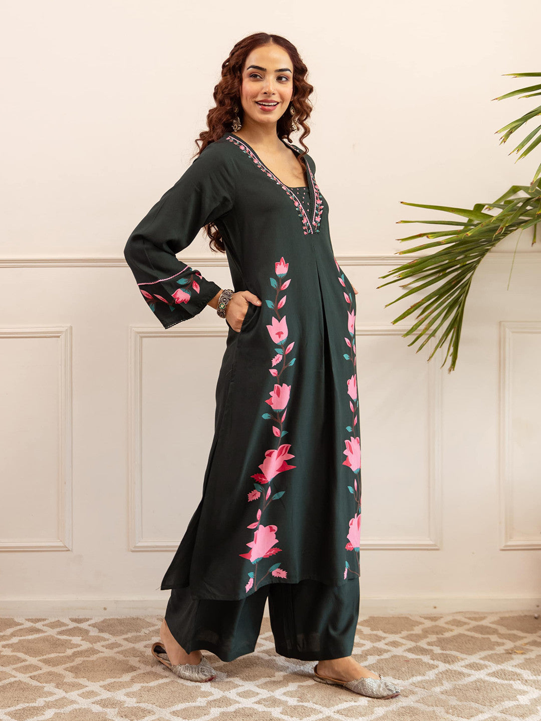 Floral Printed Square Neck Thread Work Kurta With Palazzos
