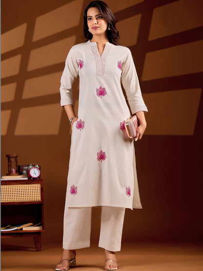 Women Floral Embroidered Regular Thread Work Pure Cotton Kurta with Trousers