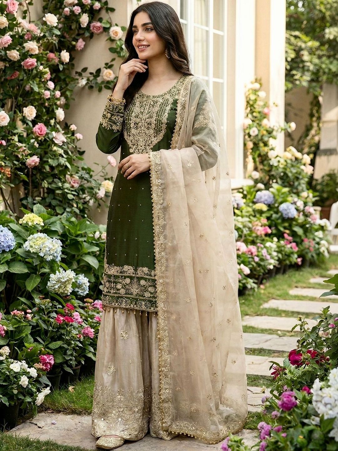 Dhiyona KL Women Ethnic Motifs Embroidered Regular Thread Work Kurta with Sharara & With Dupatta