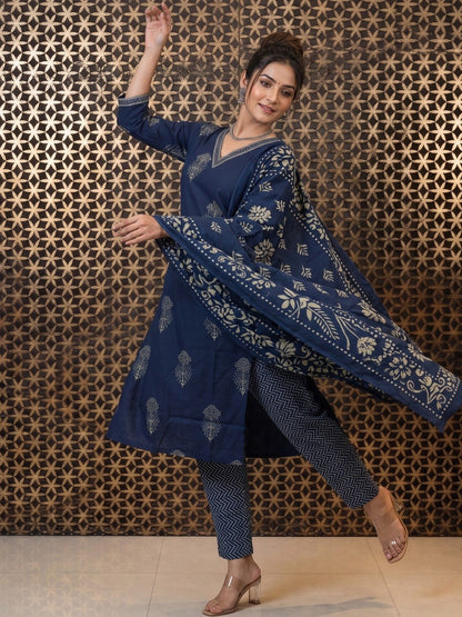 Printed Pure Cotton V-Neck Kurta & Trousers With Dupatta