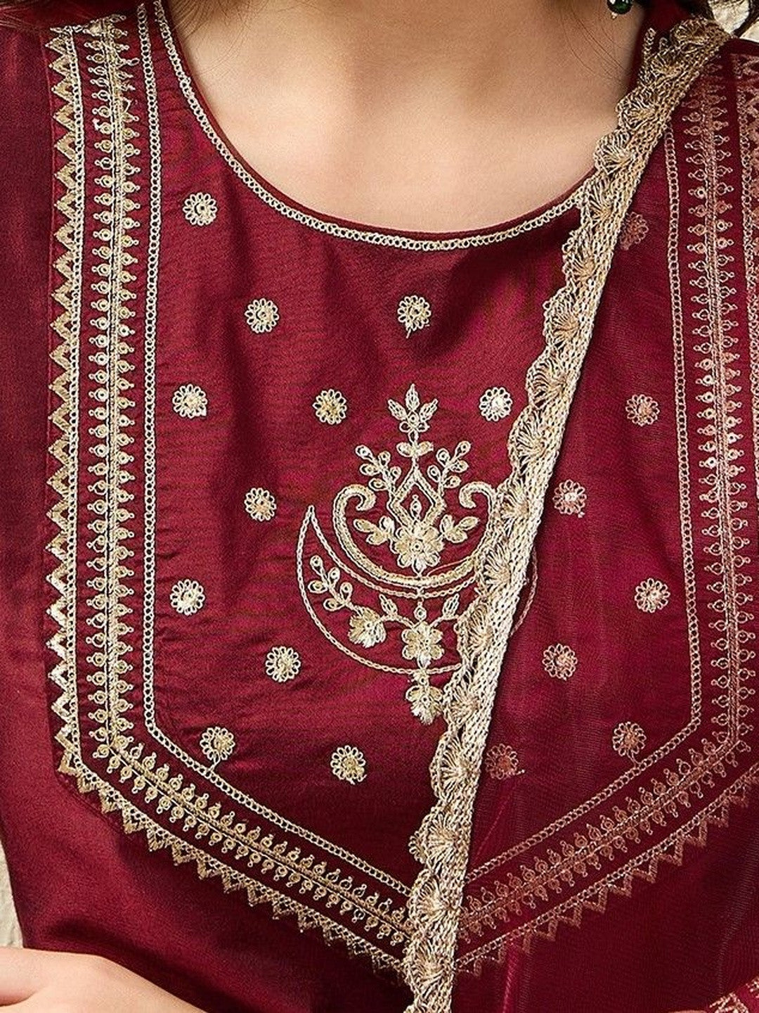 Embroidered Round Neck Kurta Sets