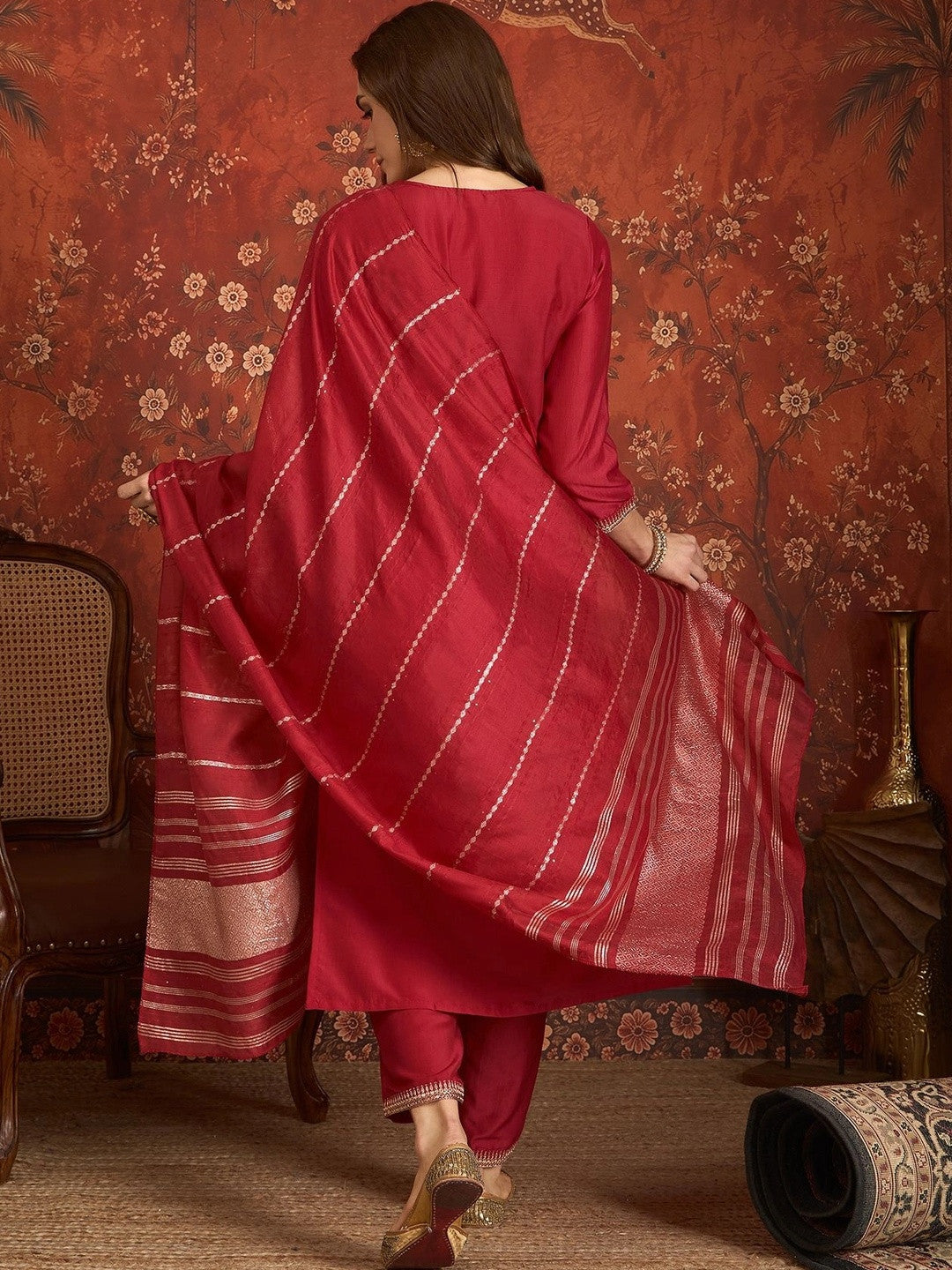 Women Ethnic Motifs Embroidered Regular Thread Work Kurta with Trousers & With Dupatta