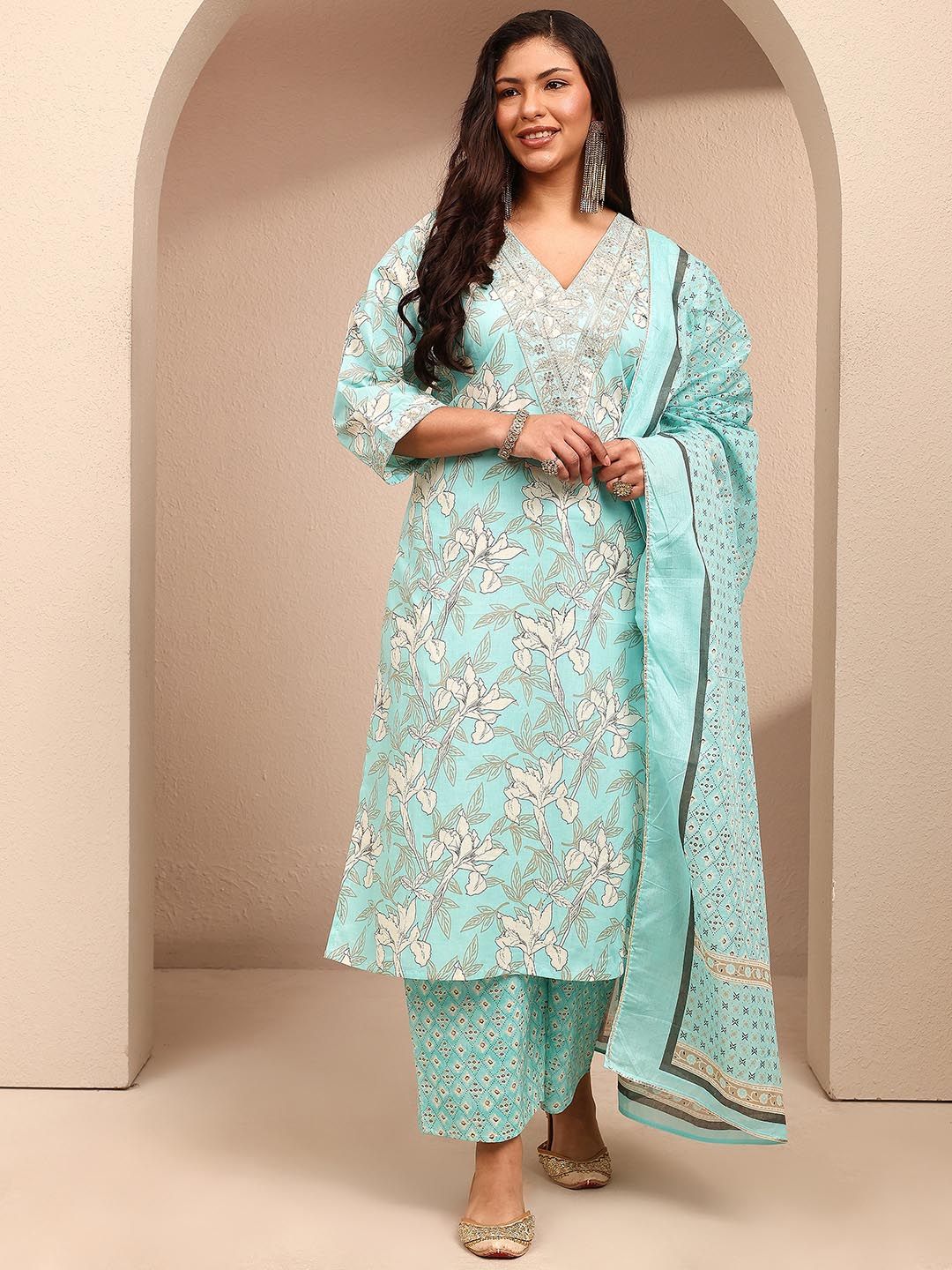 Dhiyona Women's Plus Size Floral Printed Regular Kurta with Trousers & With Dupatta