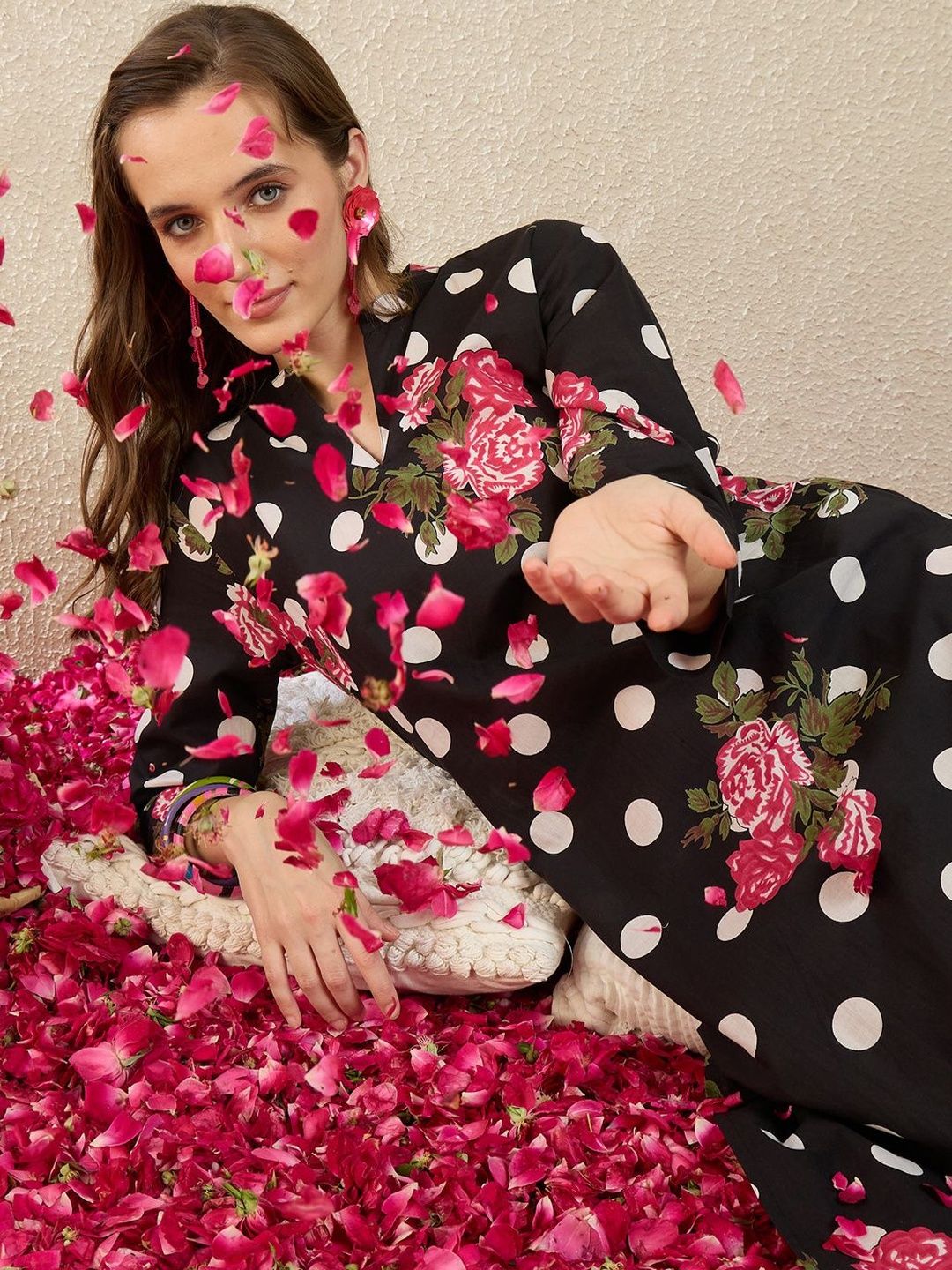Dhiyona IE Printed Mandarin Collar Three-Quarter Sleeves Pure Cotton Top With Trousers