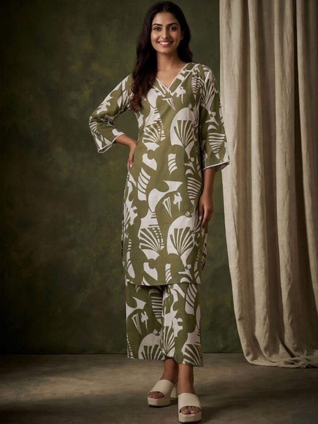 Printed Pure Cotton V-Neck Kurta & Palazzos