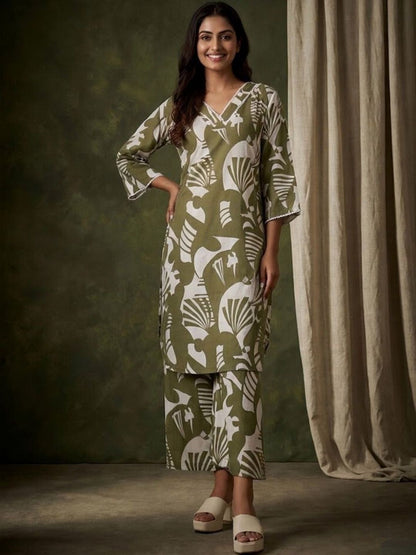 Printed Pure Cotton V-Neck Kurta & Palazzos