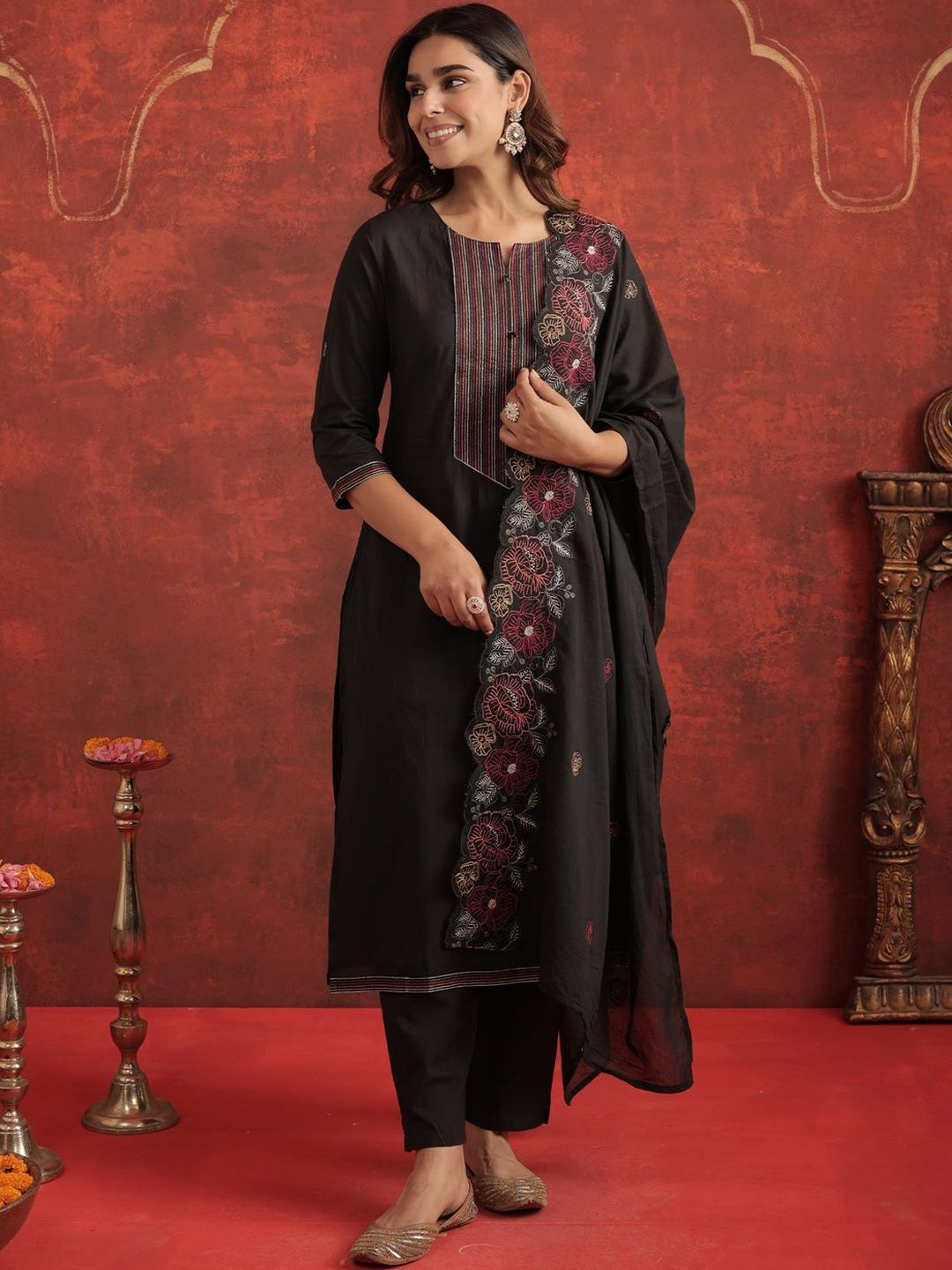 Dhiyona IE Women Floral Embroidered Cotton Kurta with Trousers & Dupatta