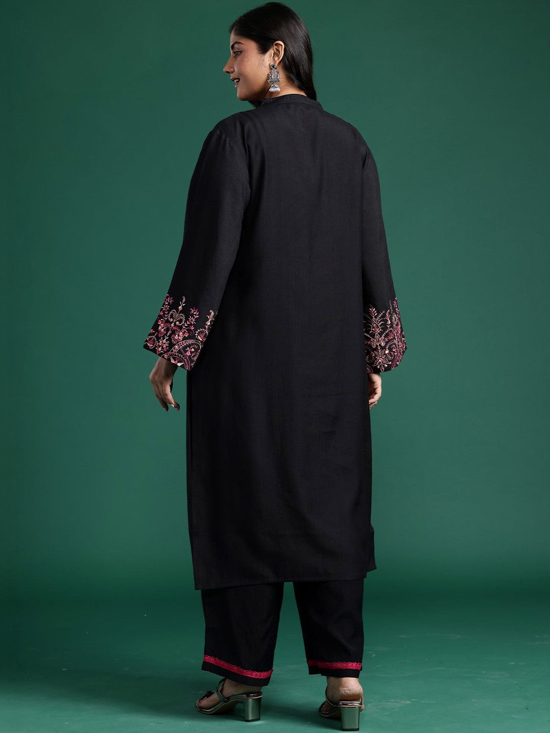 Plus Size Ethnic Motifs Embroidered Regular Thread Work Kurta with Trousers