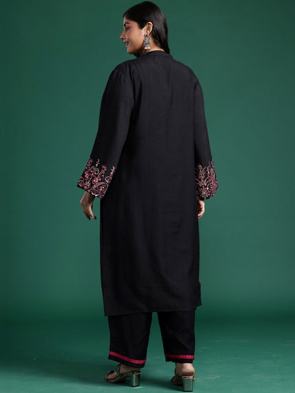 Plus Size Ethnic Motifs Embroidered Regular Thread Work Kurta with Trousers