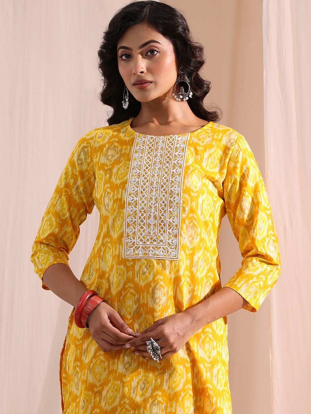 Women Ethnic Motifs Printed Regular Kurta with Trousers & With Dupatta
