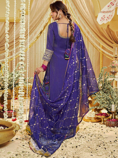 Dhiyona IN Women Floral Embroidered Regular Kurta with Palazzos & With Dupatta