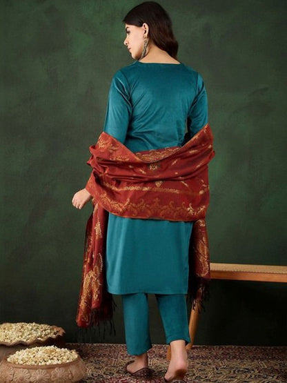 Winter Heavy Embroidered Velvet Round Neck Kurta & Trousers Kurta Sets