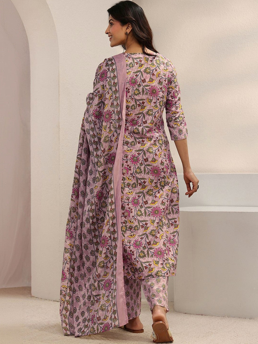 Women Floral Printed Regular Thread Work Kurta with Trousers & With Dupatta
