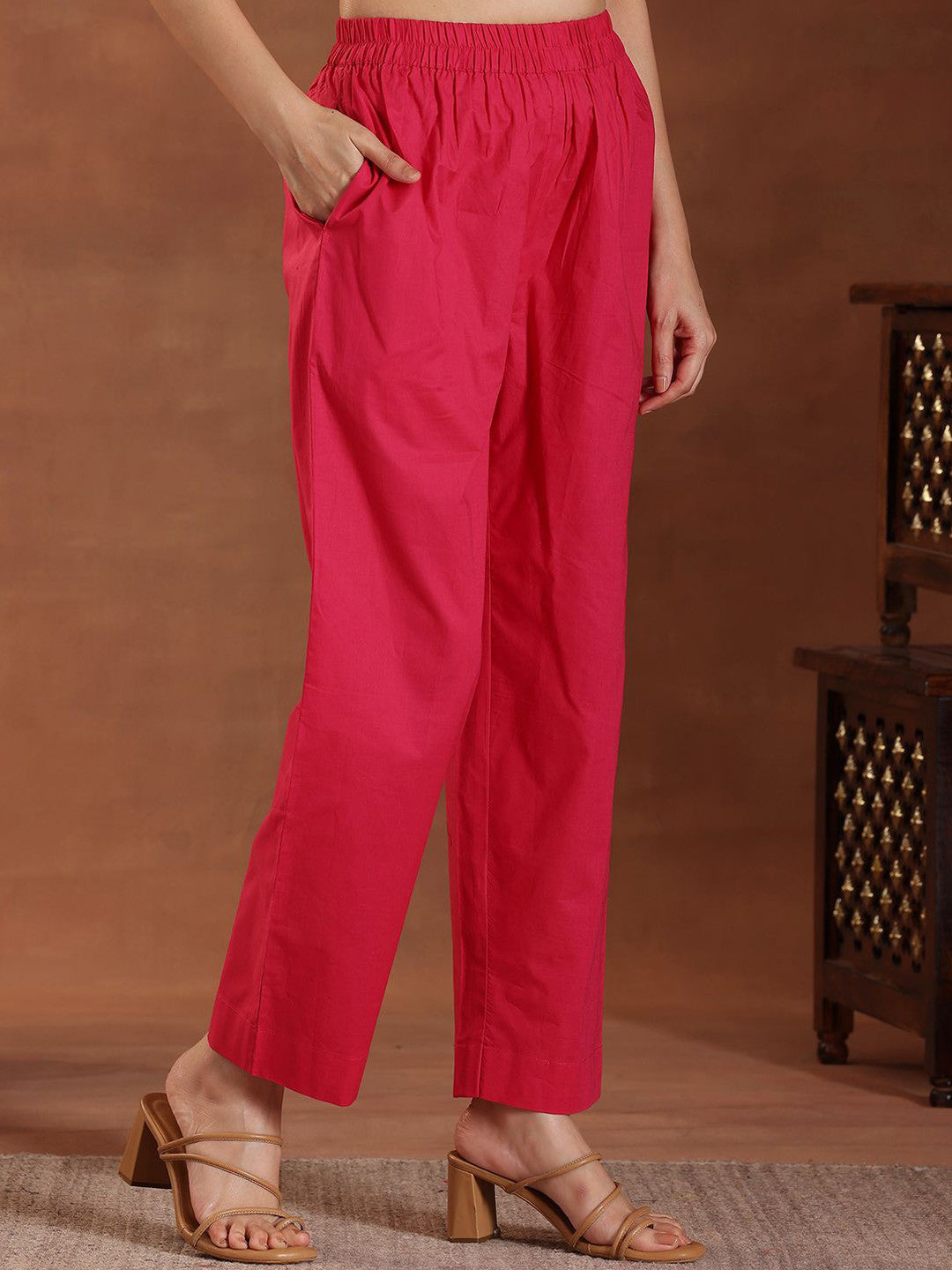 Floral Embroidered Thread Work Pure Cotton Straight Kurta with Trousers & Dupatta
