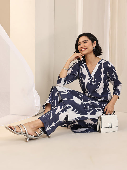 Women Ethnic Motifs Printed Regular Kurta with Trousers