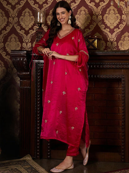 Dhiyona CH Women Floral Embroidered V-Neck Sequinned Satin Kurta with Trousers