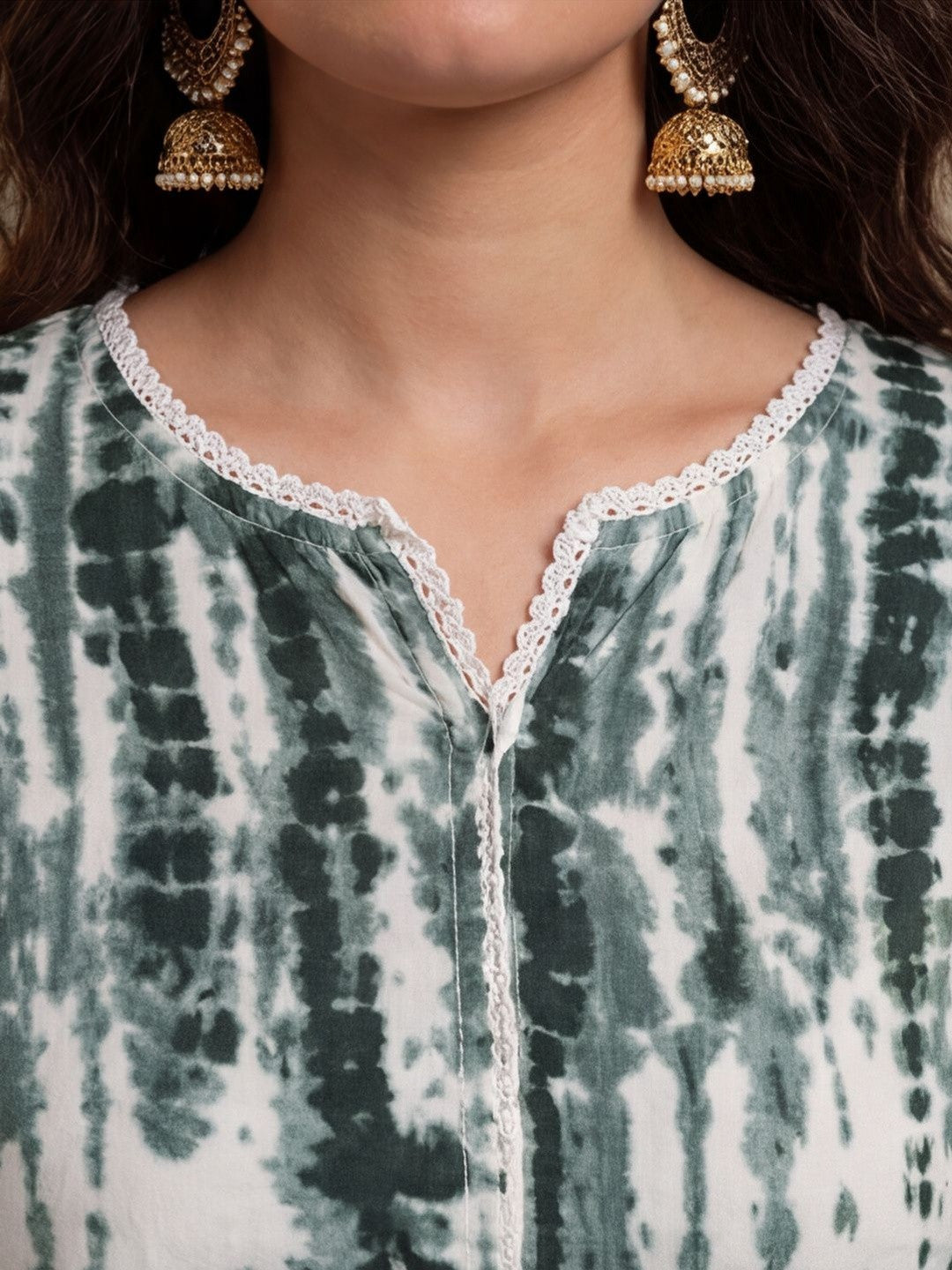 Geometric Printed Pure Cotton Round Neck Kurta & Trousers