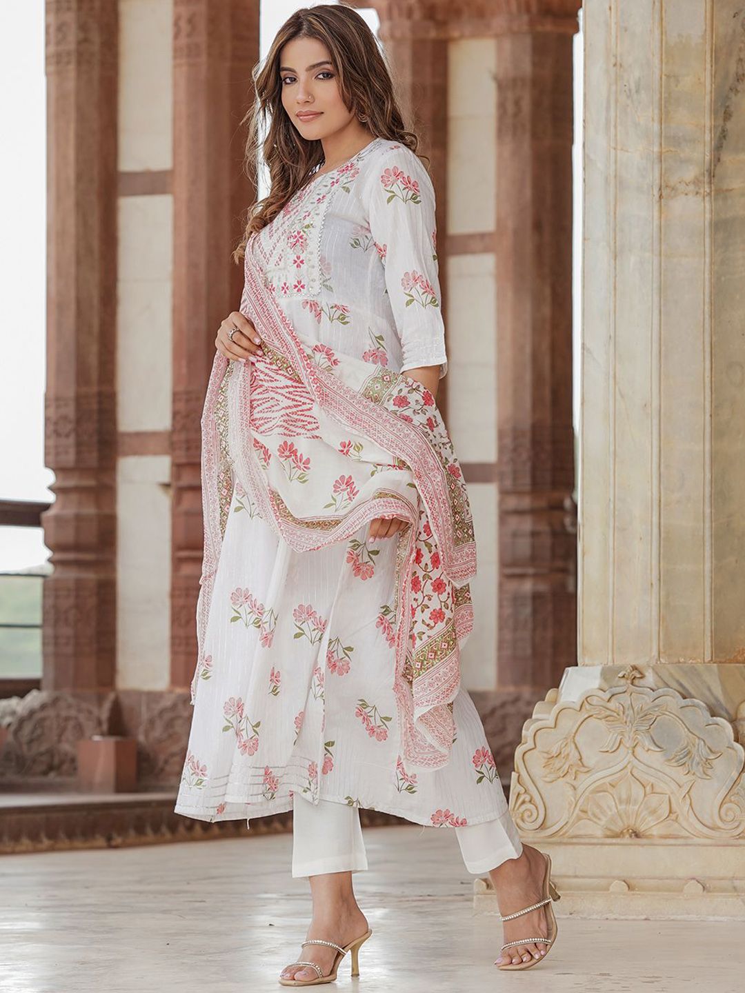 Dhiyona KL Women Ethnic Motifs Printed Pleated Pure Cotton Kurta with Trousers & With Dupatta