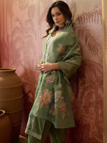 Embroidered Round Neck Kurta & Trousers Kurta Set