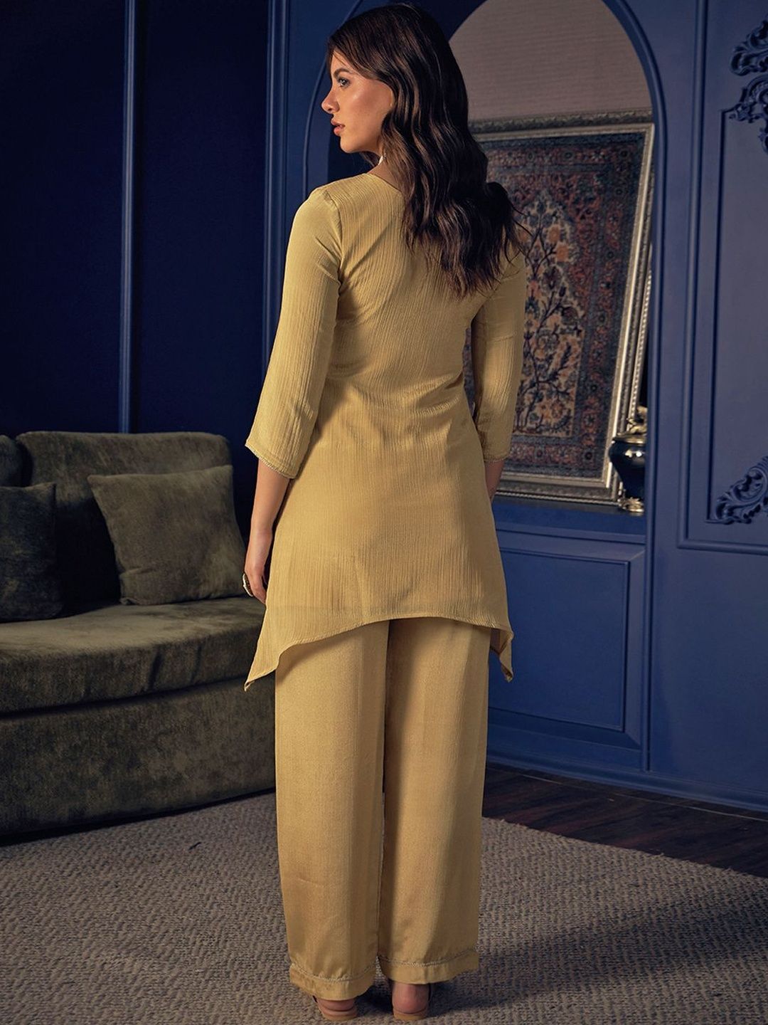 Dhiyona CH Women Ethnic Motifs Embroidered Regular Thread Work Kurta with Trousers