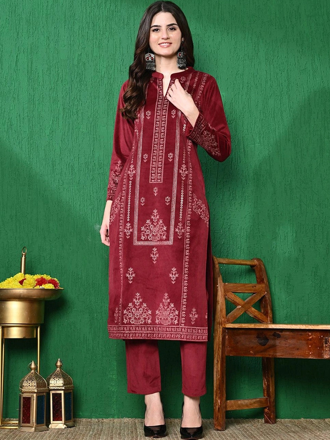 Maroon Floral Printed Winter Velvet Kurta & Trouser With Dupatta