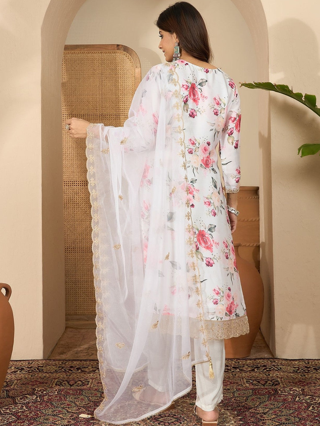 Women Floral Printed Regular Thread Work Kurta with Trousers & With Dupatta