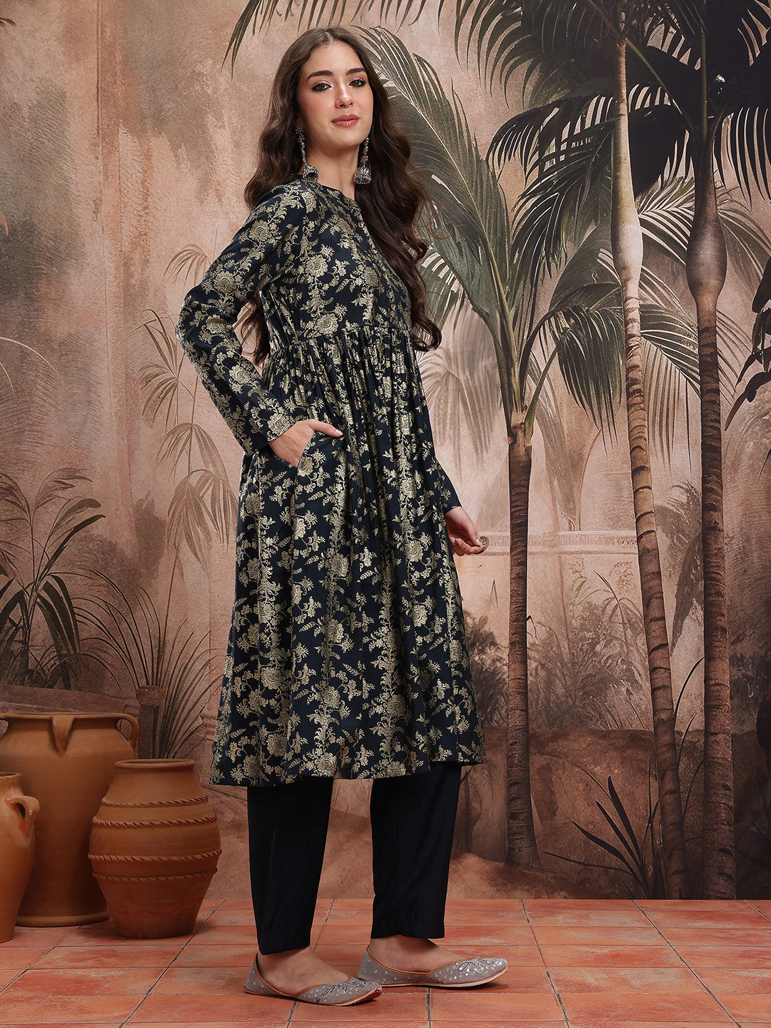 Floral Printed Regular Kurta with Trousers
