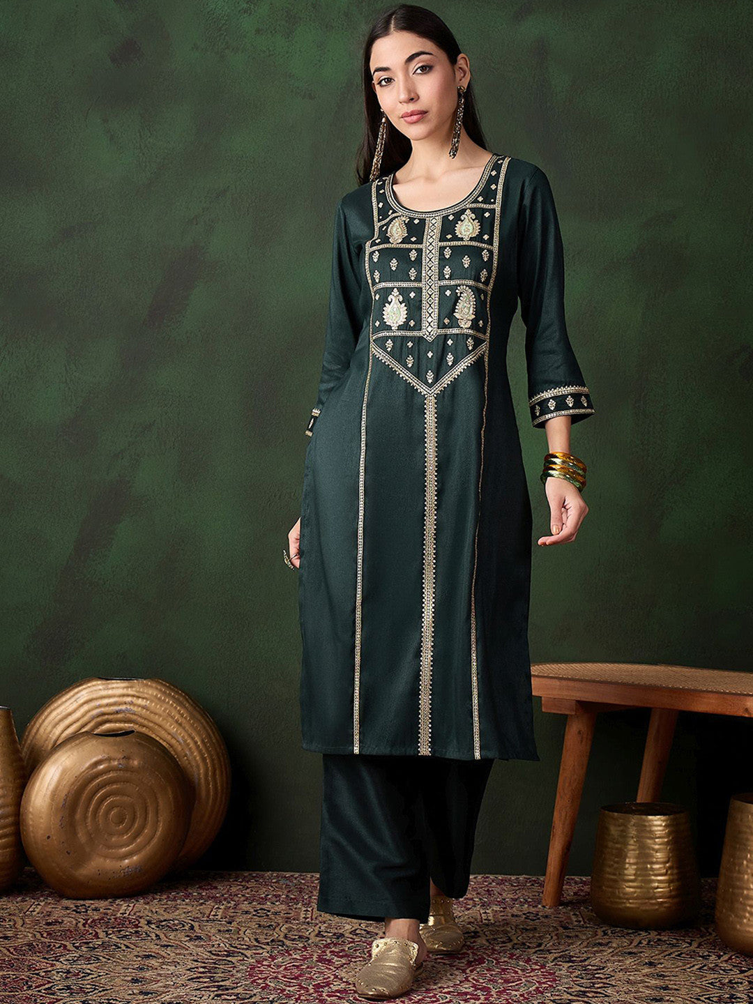Ethnic Motifs Embroidered Sequinned Straight Kurta With Trouser