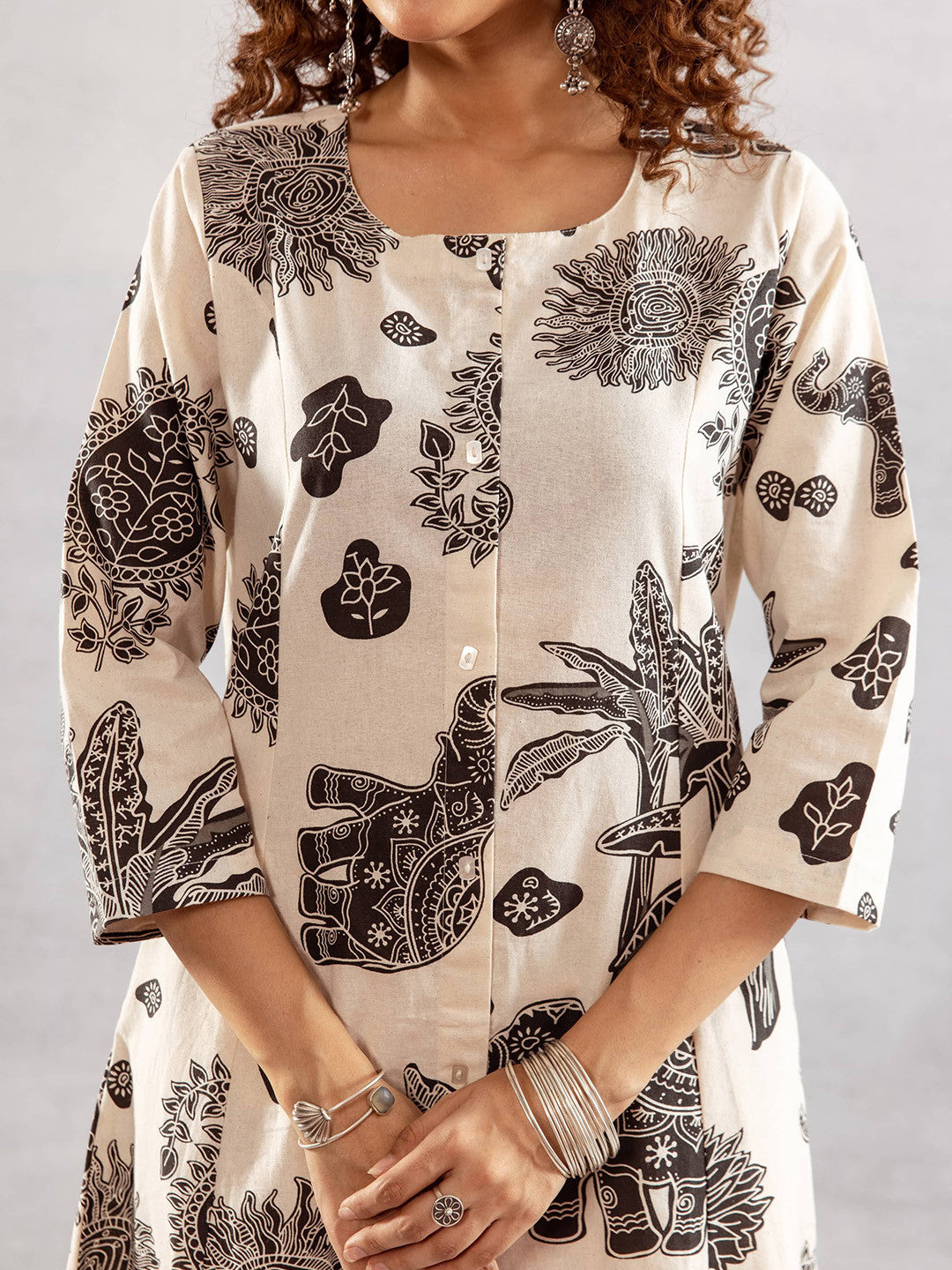 Printed Straight Kurta & Trousers