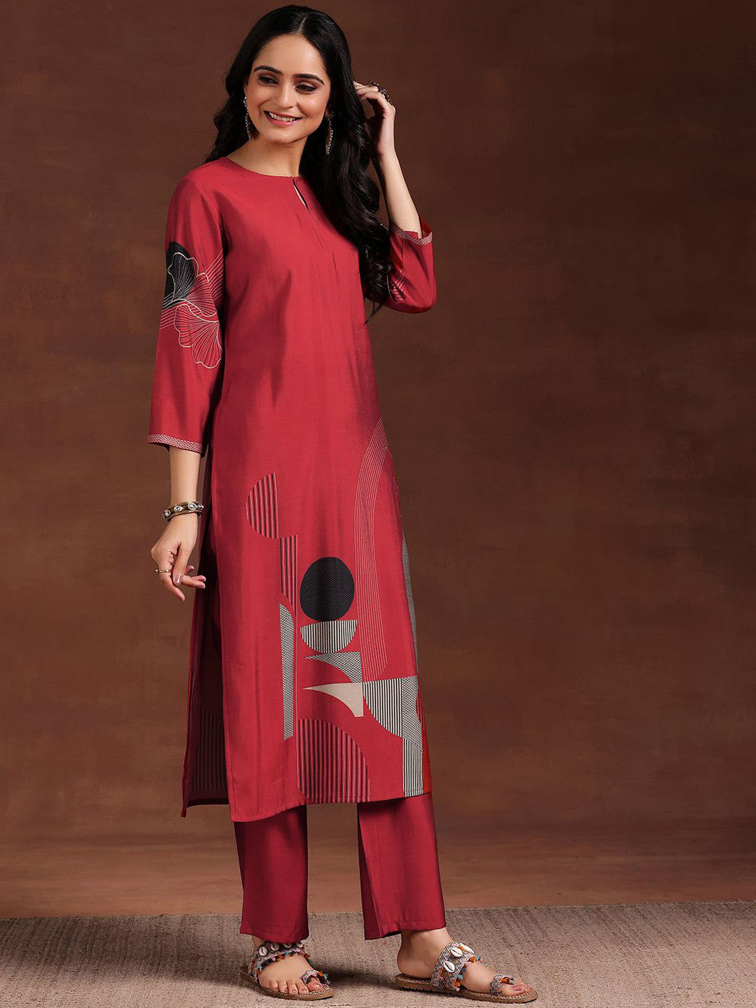 Women Printed Regular Kurta with Trousers & With Dupatta