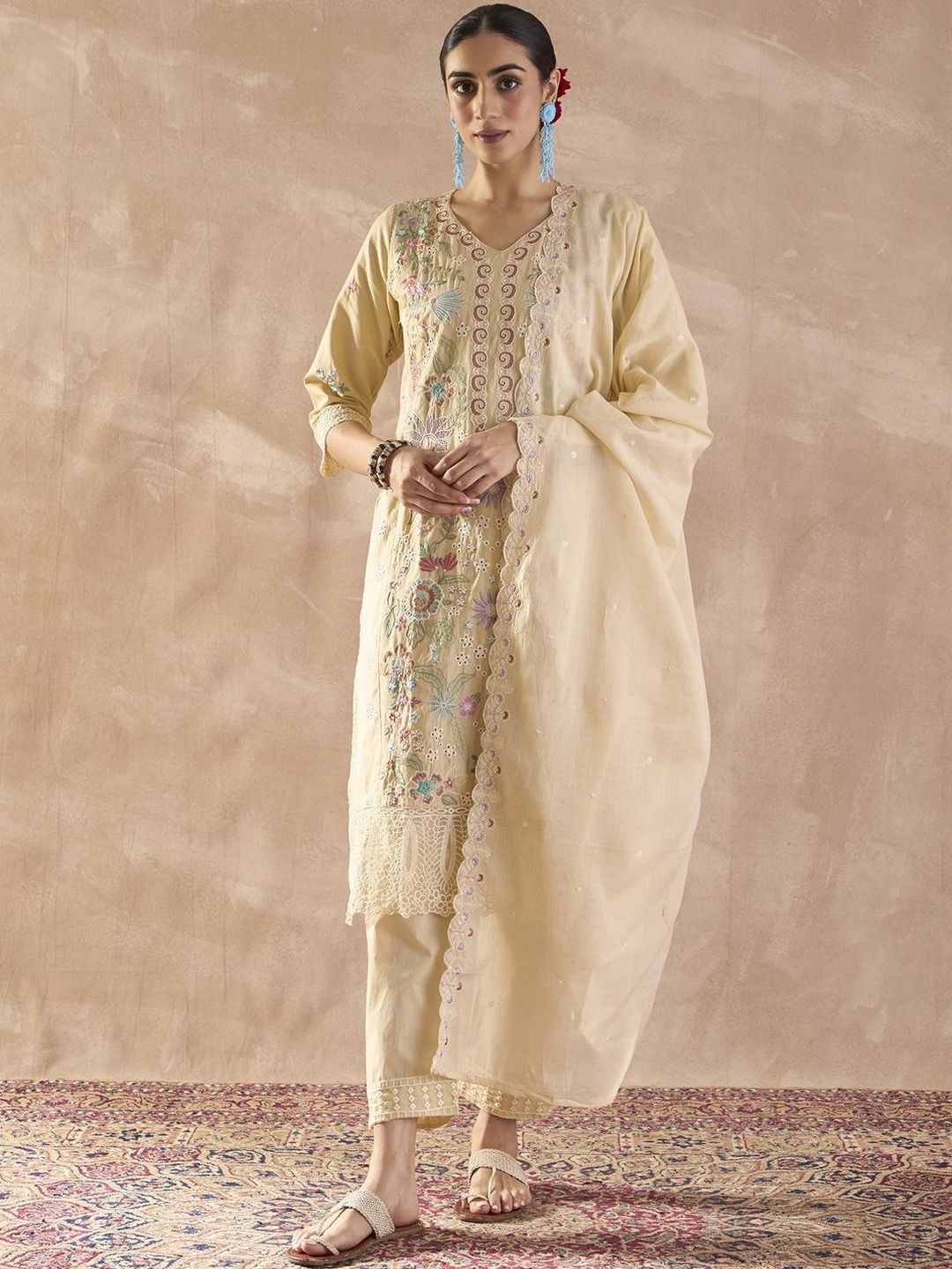 Dhiyona IE Floral Embroidered Pure Cotton Regular Thread Work Kurta With Trousers & Dupatta