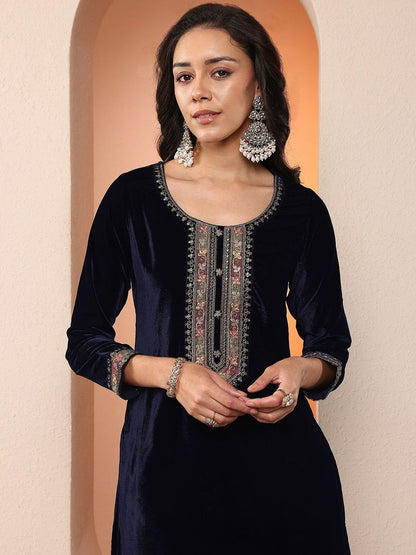Dhiyona LL Women Ethnic Motifs Embroidered Regular Thread Work Velvet Kurta with Sharara & With Dupatta