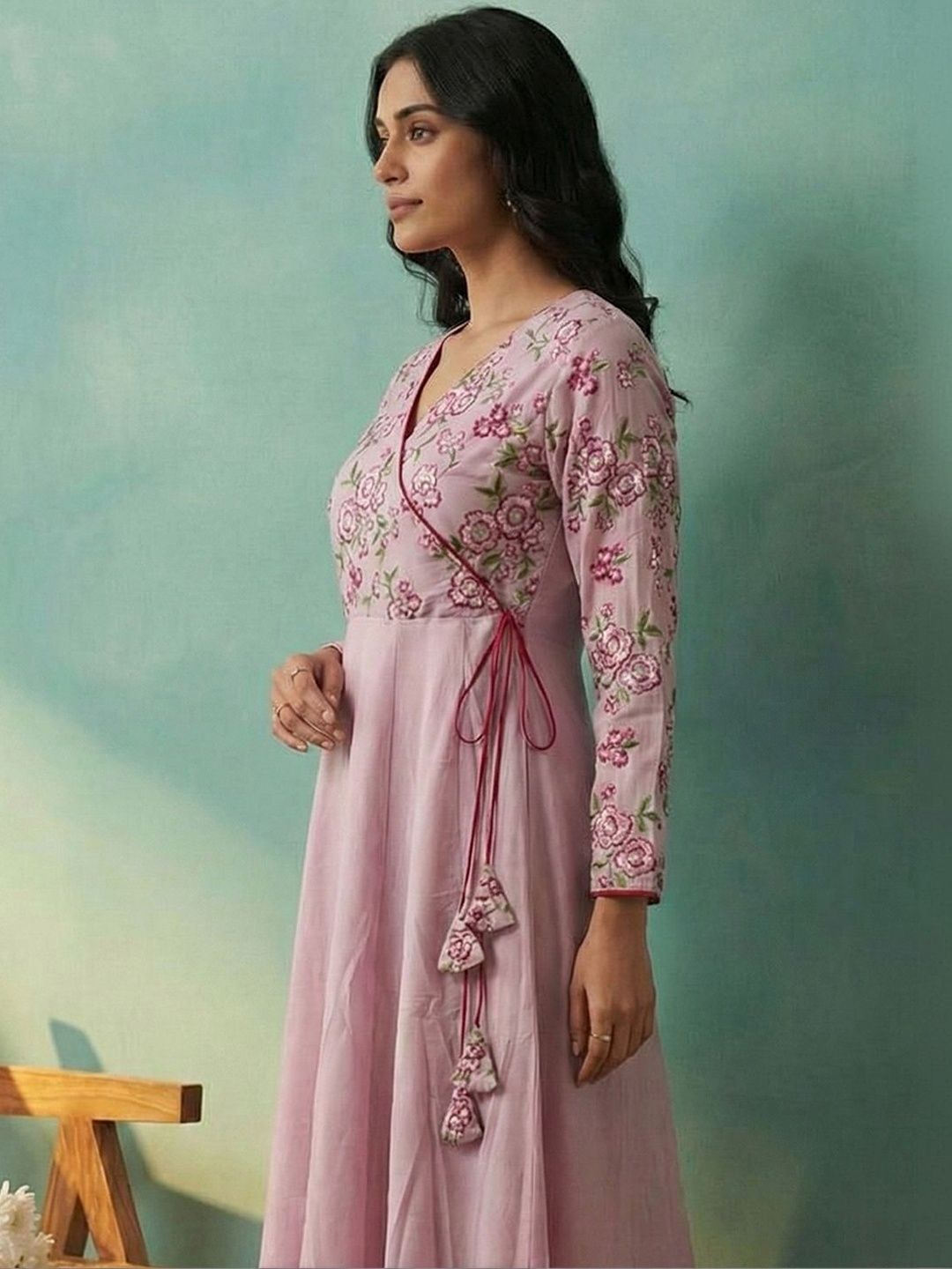 Dhiyona CH Women Floral Embroidered Angrakha Thread Work Kurta with Trousers & With Dupatta