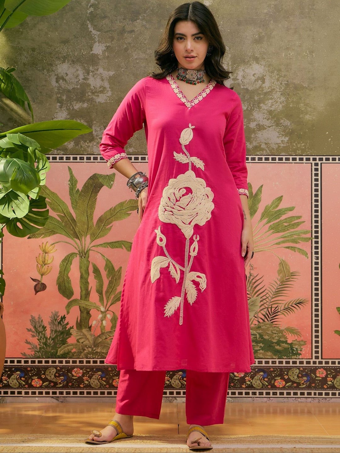 Printed V-Neck Kurta Trousers & Dupatta