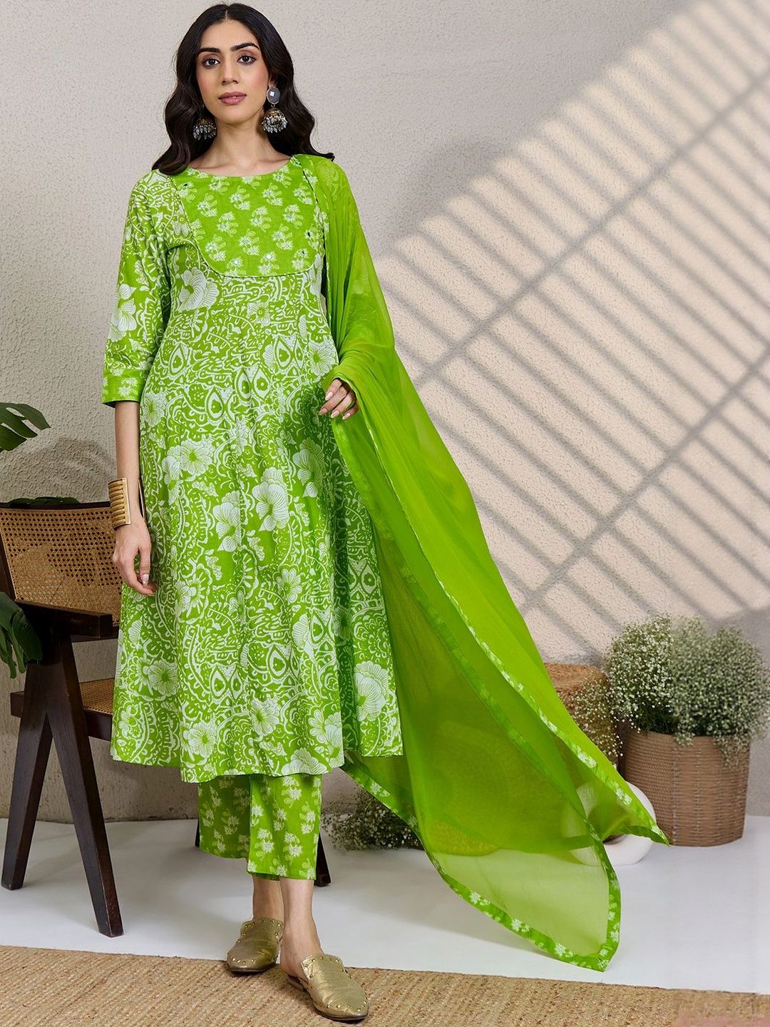 Dhiyona IE Women Floral Printed Cotton A-Line Kurta with Trousers & Dupatta