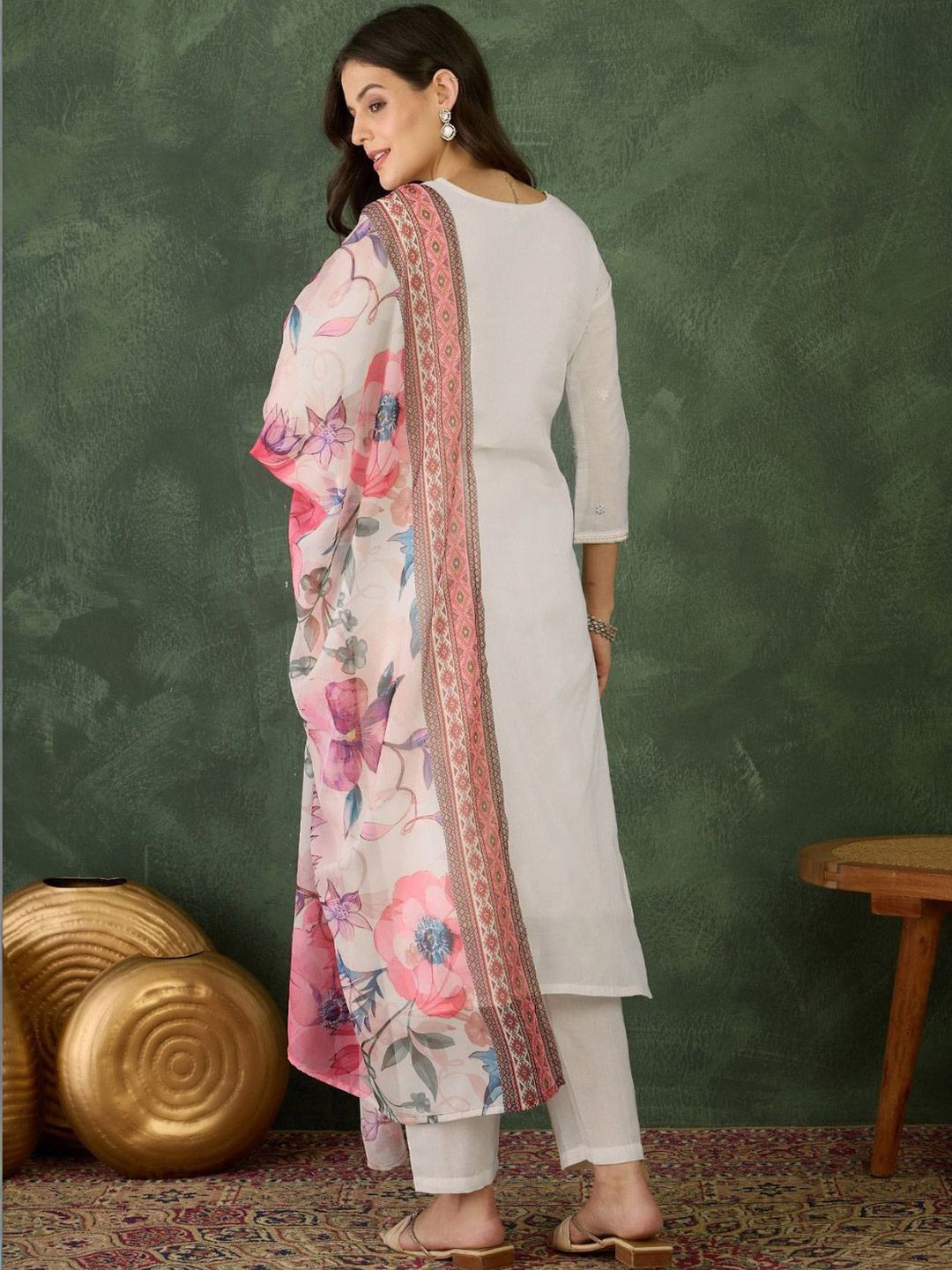 Dhiyona KL Women Ethnic Motifs Embroidered Regular Thread Work Kurta with Trousers & With Dupatta