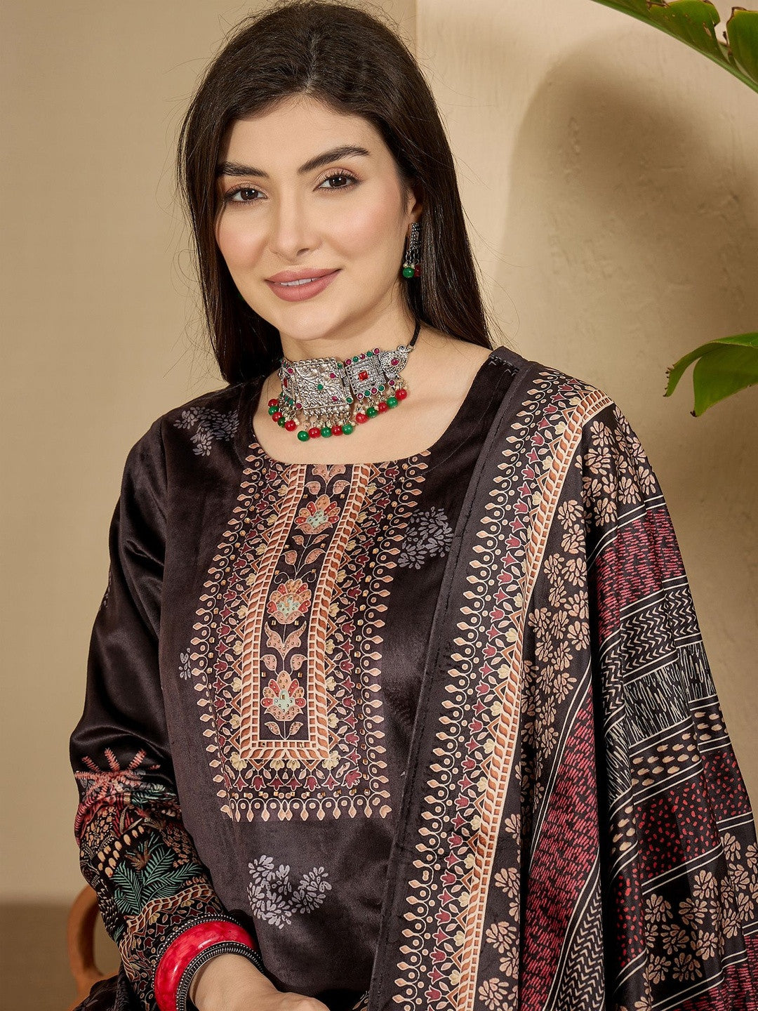 Printed Sarwoski detailed Neck Velvet Round Neck Kurta & Trousers With Dupatta