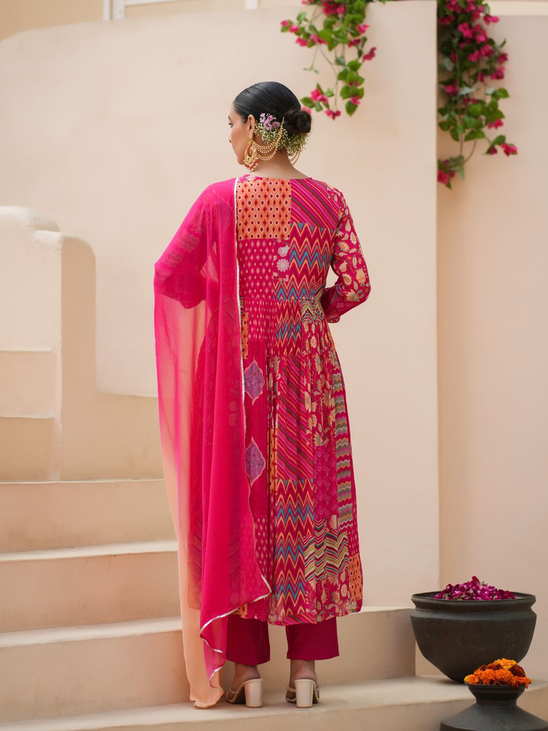 Dhiyona RR Women's Floral Printed Empire Sequinned Kurta with Trousers & With Dupatta