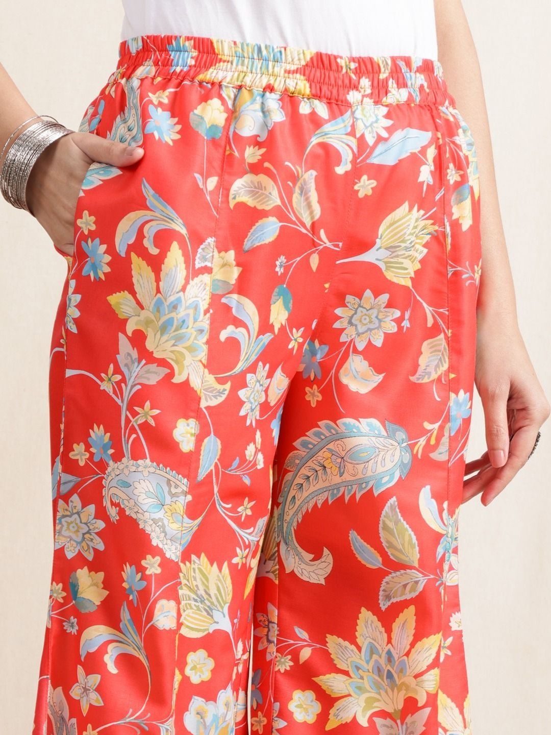 Dhiyona AN Women Floral Printed Regular Kurta with Sharara