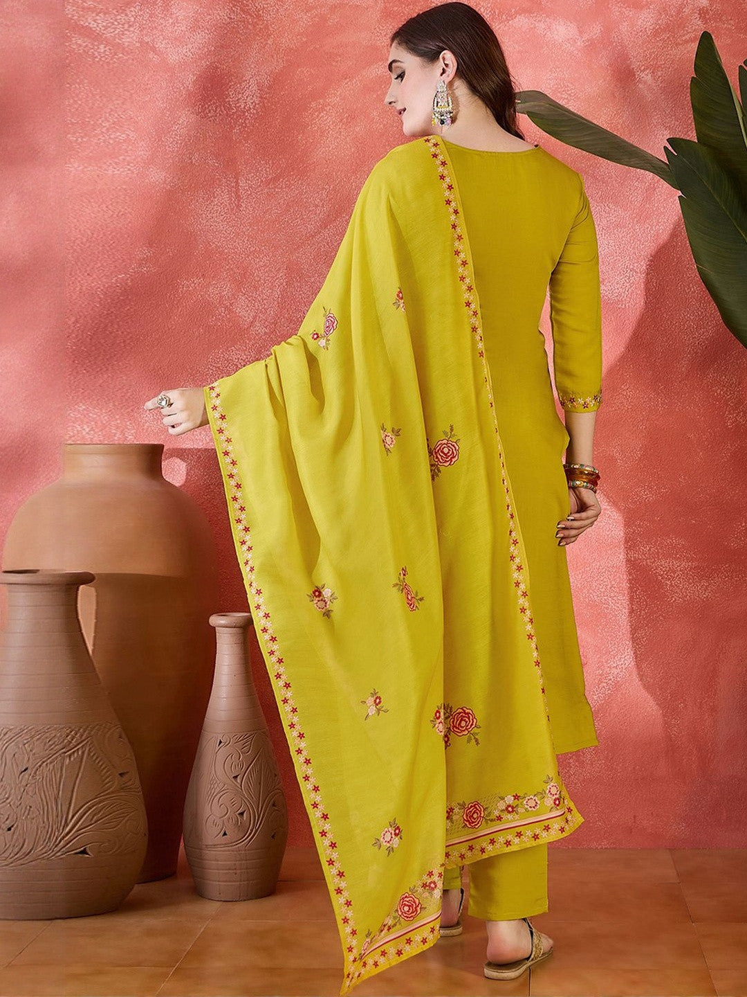 Floral Embroidered Thread Work Straight Kurta with Trouser & Dupatta