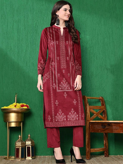 Maroon Floral Printed Winter Velvet Kurta & Trouser With Dupatta