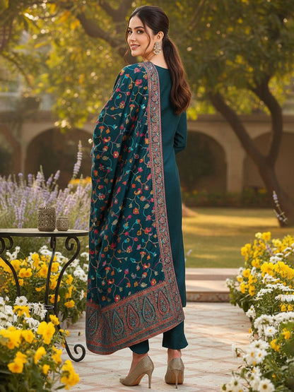 Dhiyona KL Women Woven Design Straight Kurta with Palazzos & Dupatta