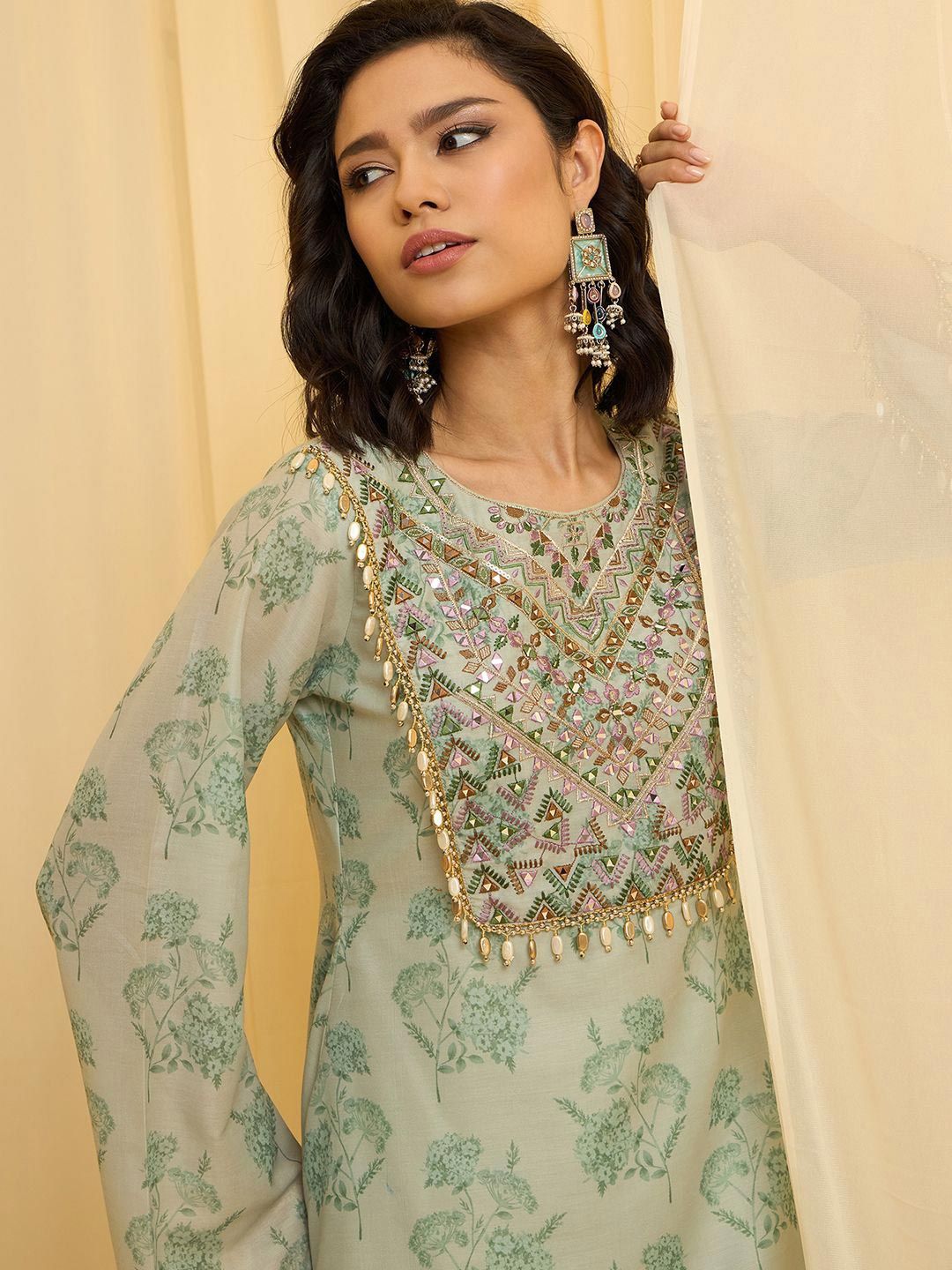 Dhiyona CH Embroidered Printed Kurta With Sharara