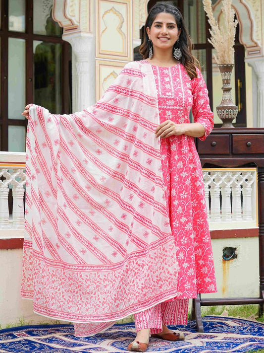 Dhiyona KL Women Pink Printed Cotton Blend Kurta Sets