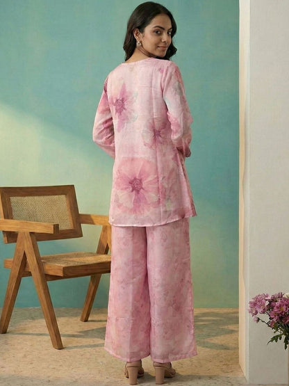 Dhiyona CH Women Floral Printed Empire Thread Work Kurta with Palazzos