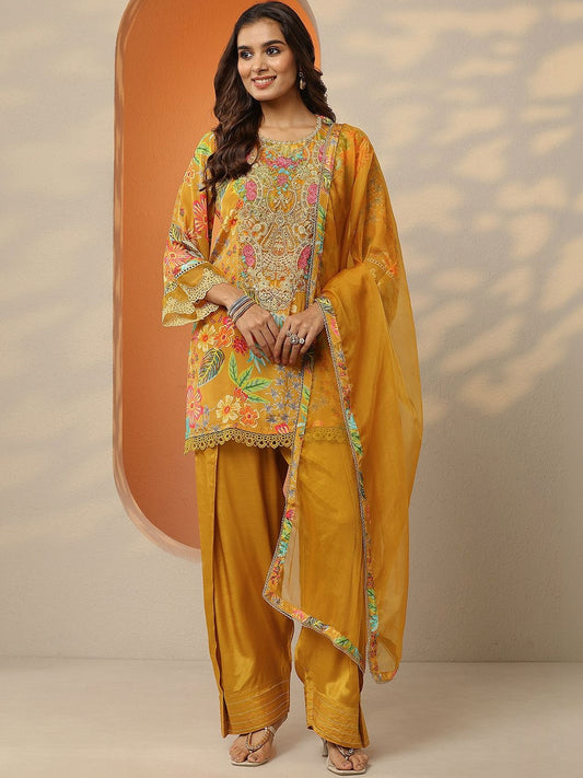 Women Floral Printed Regular Kurta with Harem Pants & With Dupatta