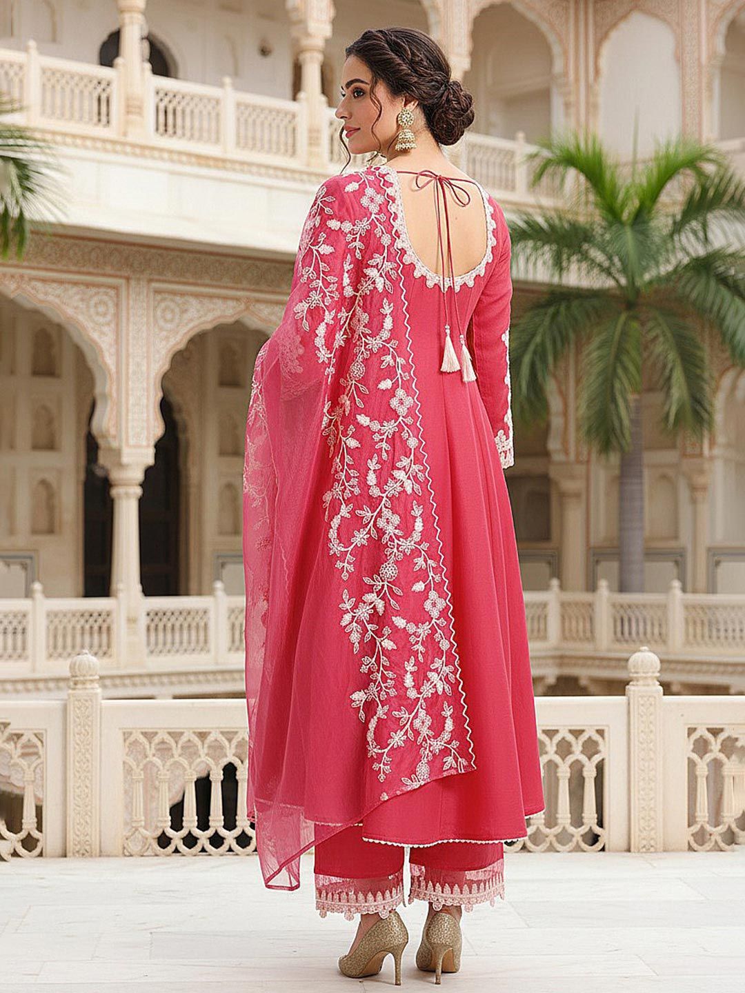 Dhiyona KL Women Embroidered Empire Thread Work Kurta with Palazzos & With Dupatta