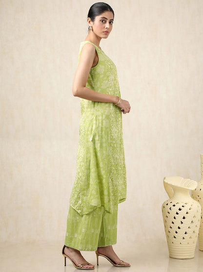 Dhiyona SO Women's Floral Printed Round Neck Pleated Cotton Dobby A-Line Kurta With Palazzos