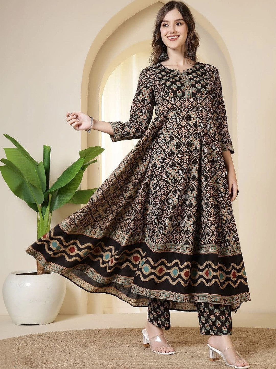 Women Ethnic Motifs Printed Regular Pure Cotton Kurta with Trousers & With Dupatta